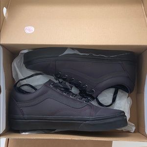 Vans x Harry Potter deathly hollows